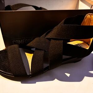 Life Stride Yasmin Black Sandals